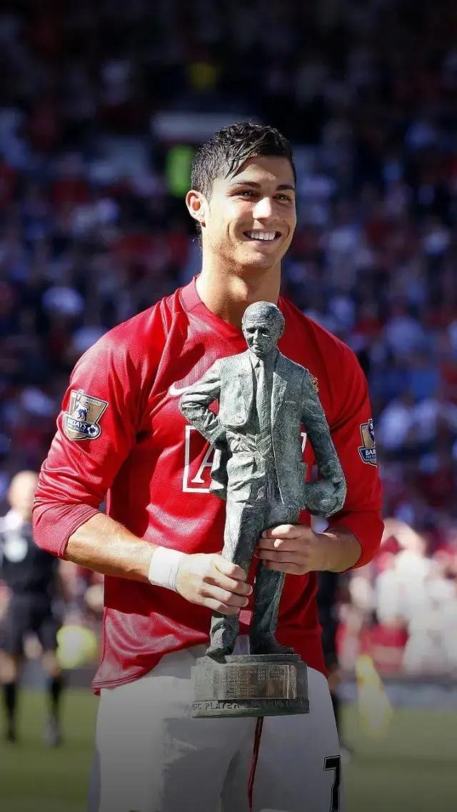 世界足坛目前十大巨星第一名,世界足坛历史十大巨星