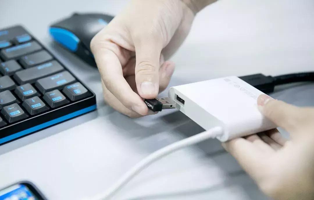 华为mate30看视频为啥不是全屏,华为mate30一放大就看不清