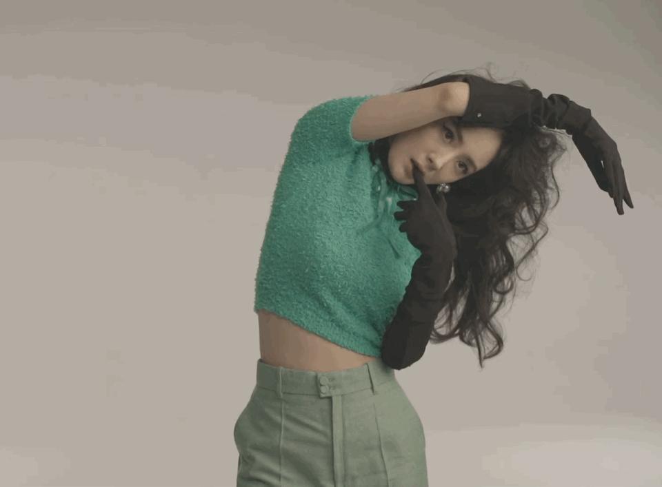 优雅有格调的“短袖针织衫”，时尚而又简洁，尤其适合初秋穿