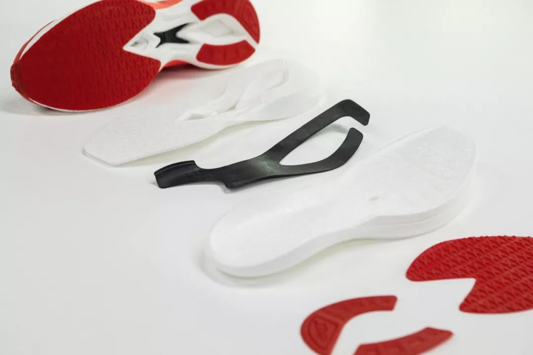 hokaoneone碳板跑鞋,碳板跑鞋质量怎么样