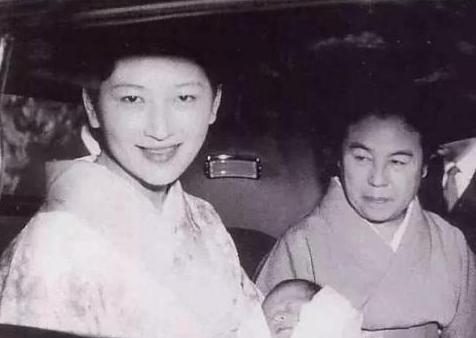 良子皇后和美智子,良子皇后有多惨