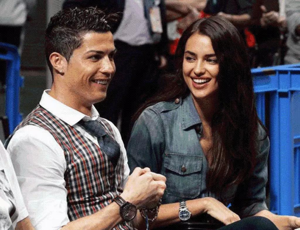 超模出轨,37岁名模宣布离婚事件