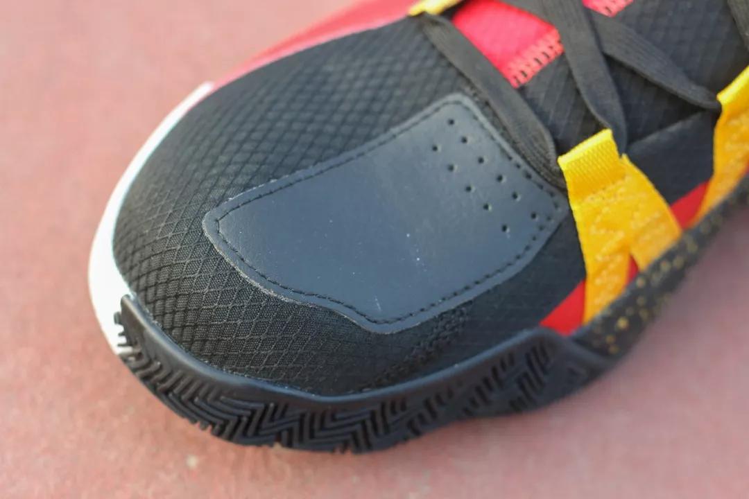 利拉德6实战球鞋测评,利拉德六代测评耐磨吗