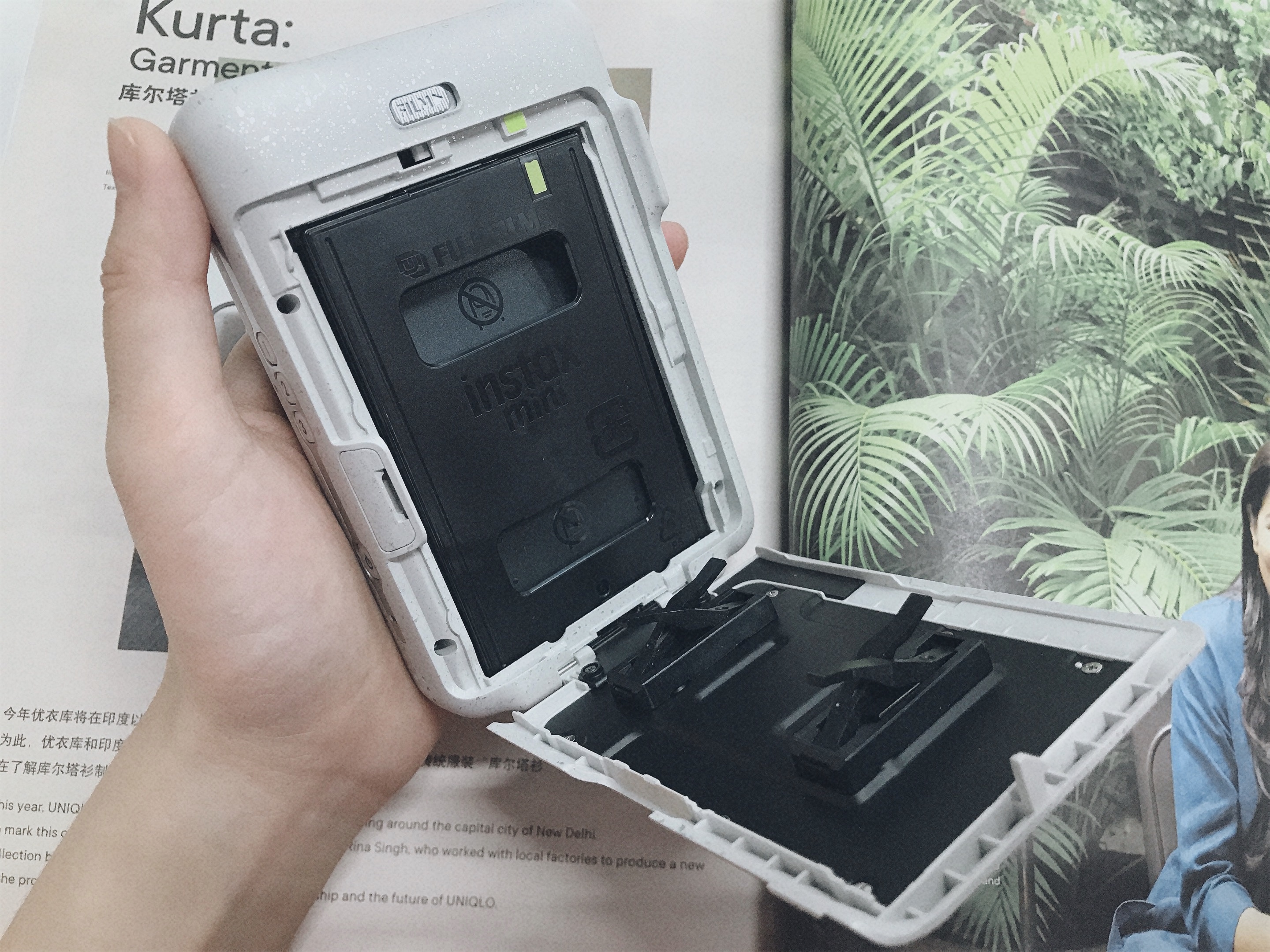 富士拍立得mini40为啥相纸不出来,富士拍立得相纸有假的吗