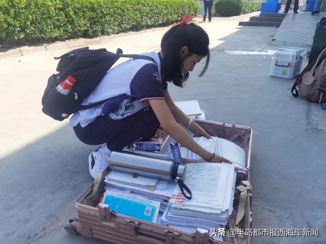 直击高考首日新区学子轻松赴考,直击千万学子奔赴高考考场