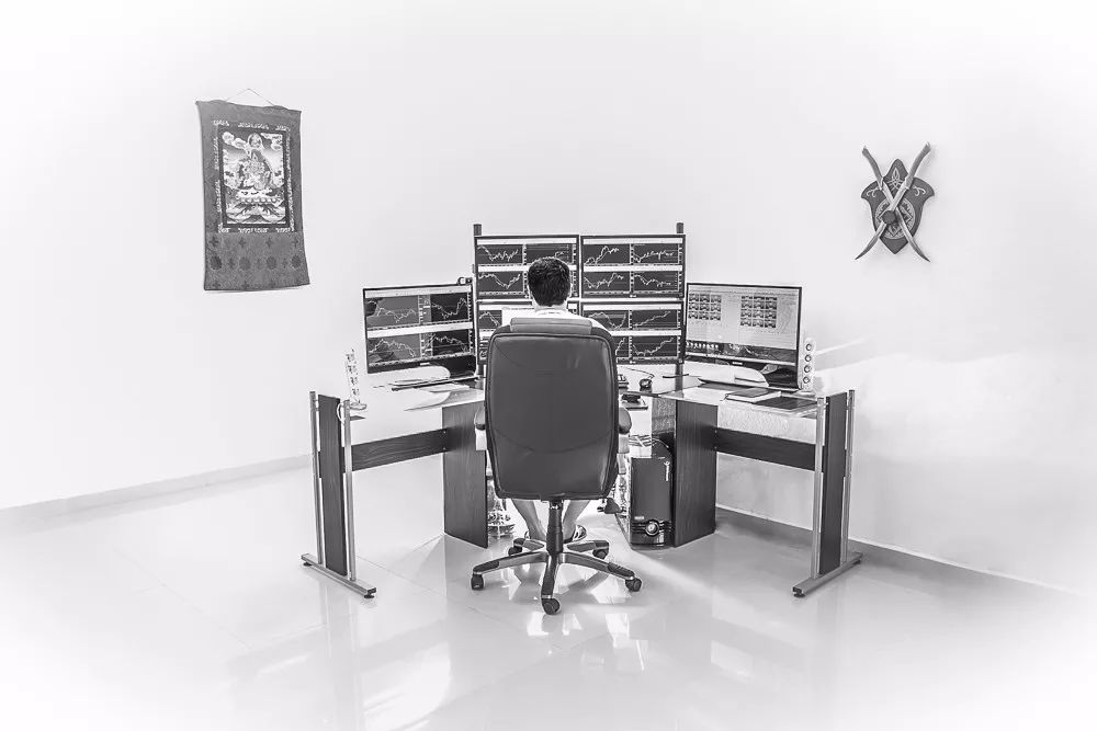 瑜伽转行外汇，15分钟亏掉25000美金！最终却逆势翻盘怒赚1000万