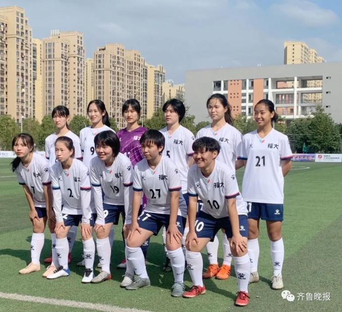 大学足球女生训练被罚,女足世界杯被罚红牌会怎么样