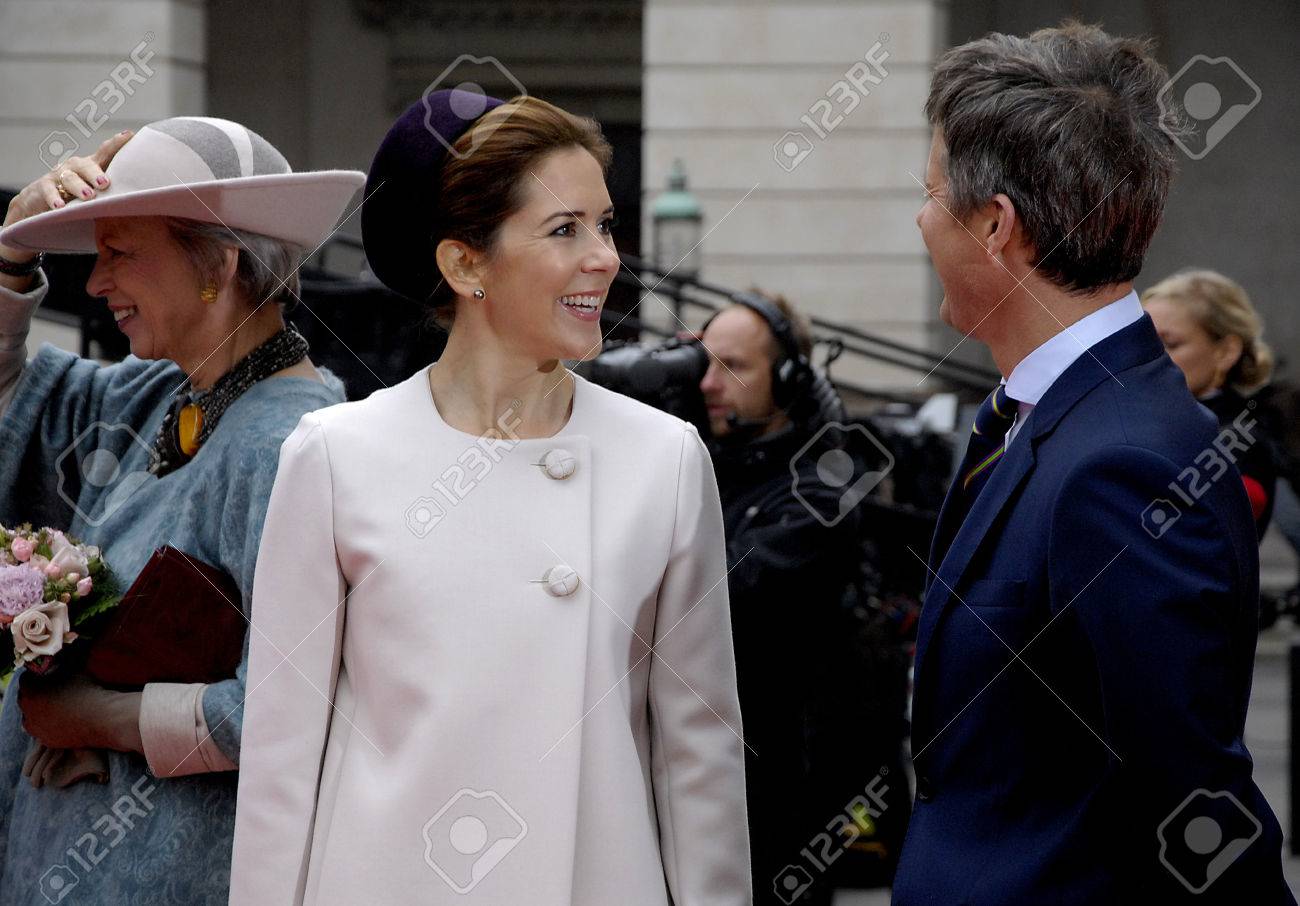 凯特王妃同款头饰,丹麦王储妃玛丽高跟鞋