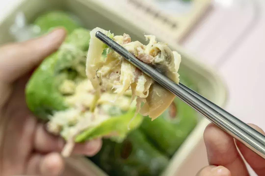 小龙虾酸菜鱼,麻辣小龙虾和酸菜鱼