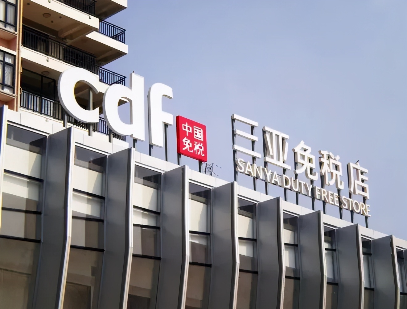 nike楂樼鍝佺墝鏈嶈,鏈嶈宸ㄥごnike