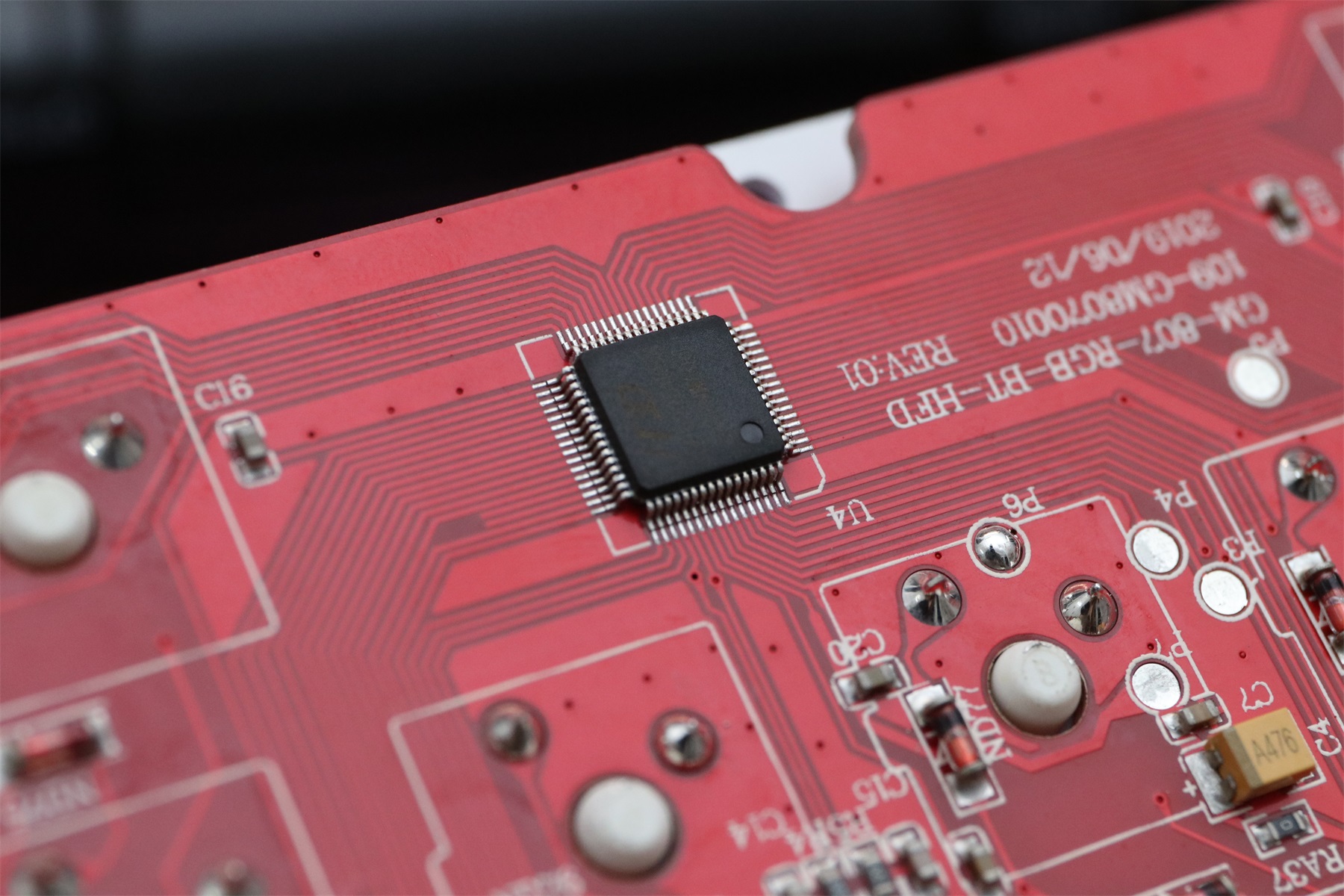 k870t键盘,黑爵k870t键盘怎么拆