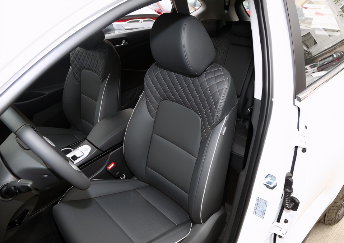 现代途胜l1.5t深度测评,新款现代途胜到店1.6t引擎6mt