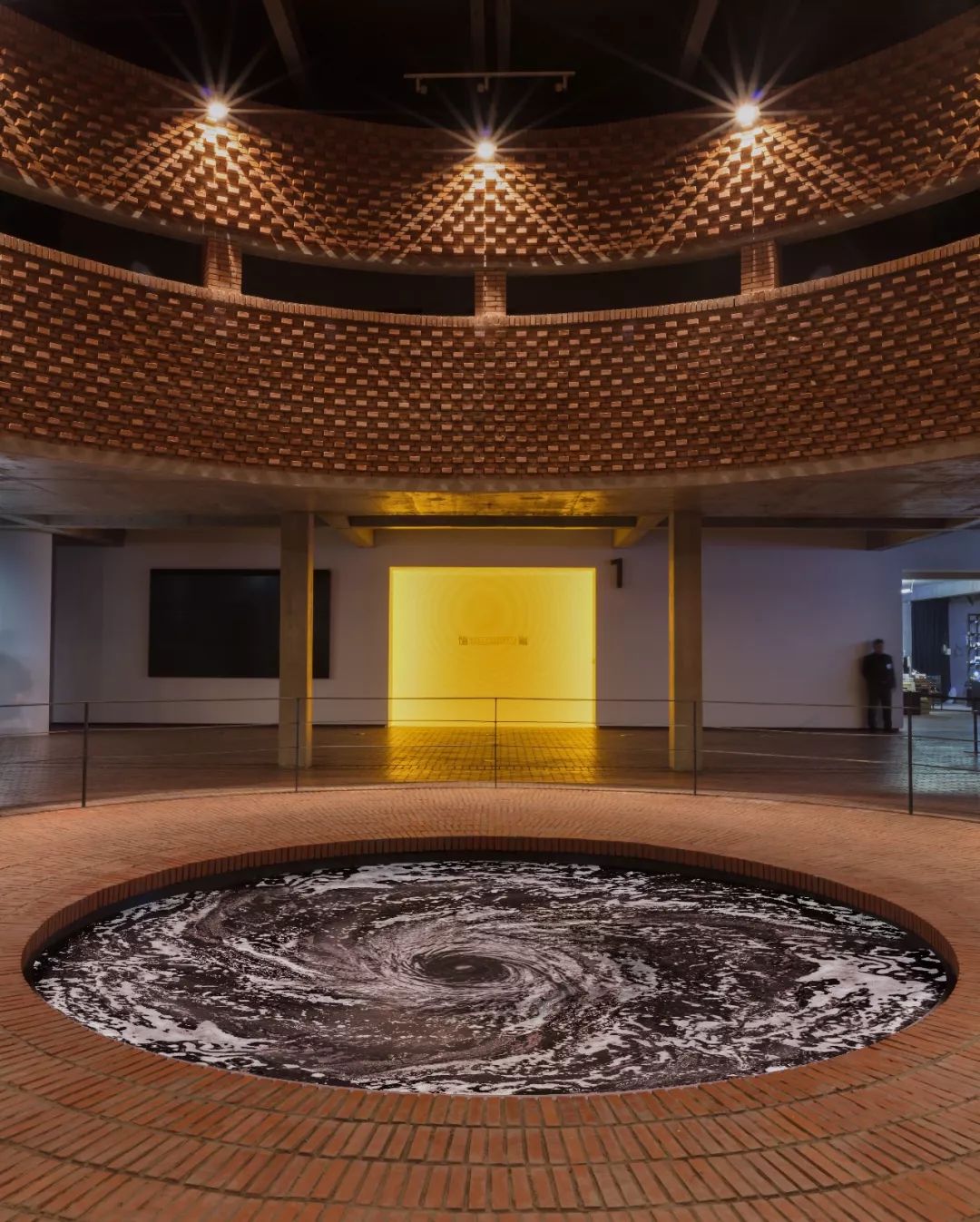 安尼施卡普尔的神秘漩涡,安尼施卡普尔闪烁