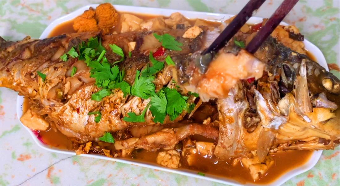 特色鲤鱼怎么做好吃,鲤鱼怎么做能又嫩又香