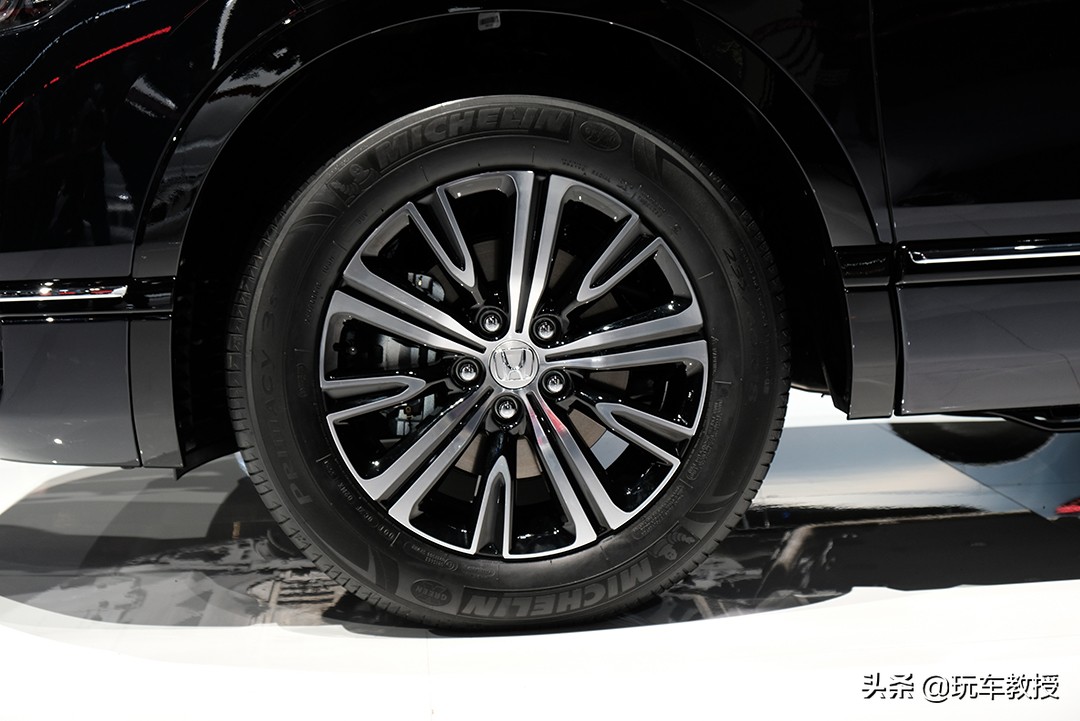 本田皓影插电phev版,本田suv皓影混动phev红色