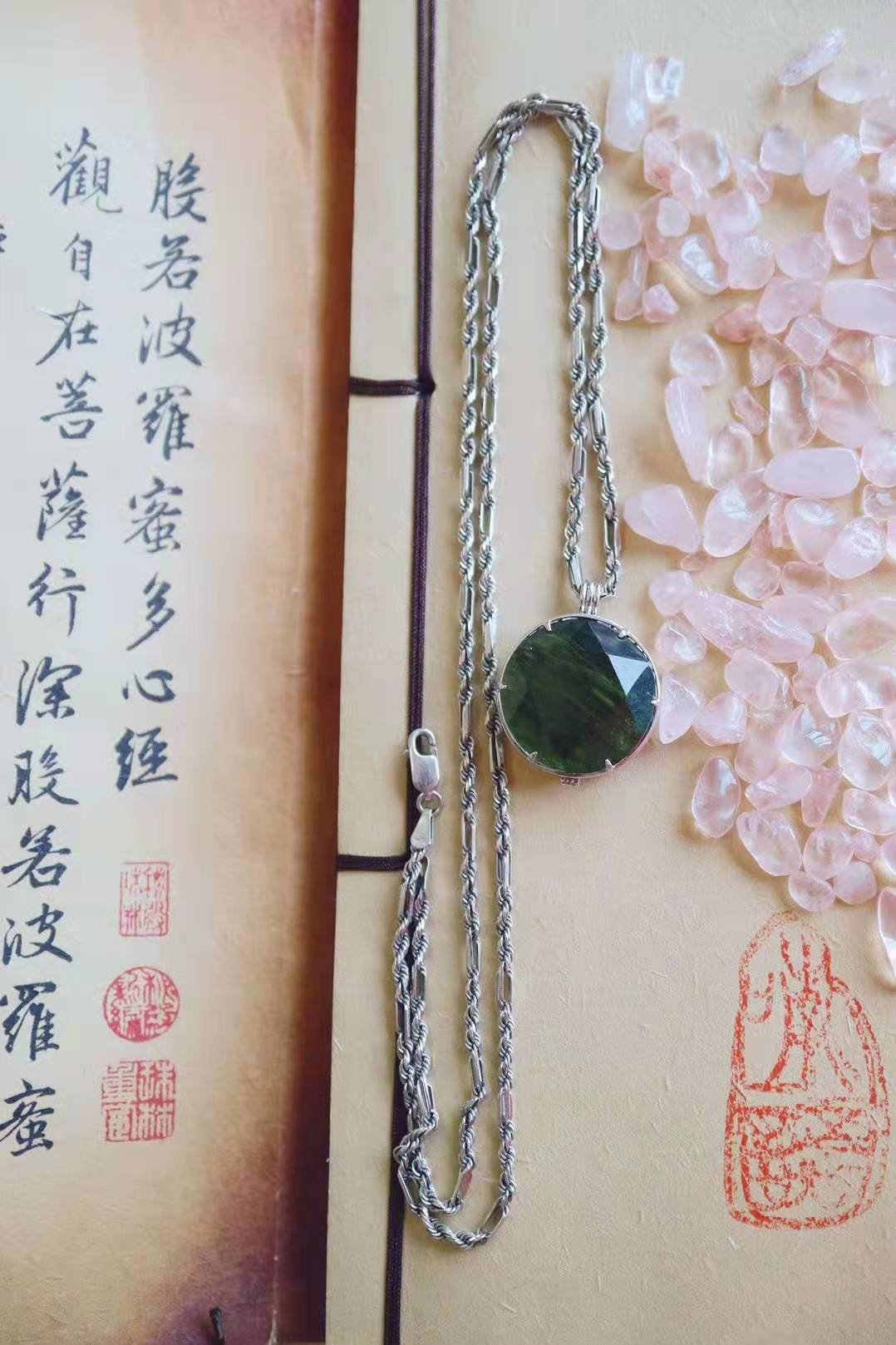 珠宝首饰盒不可或缺的一款,珠宝盒可以干嘛