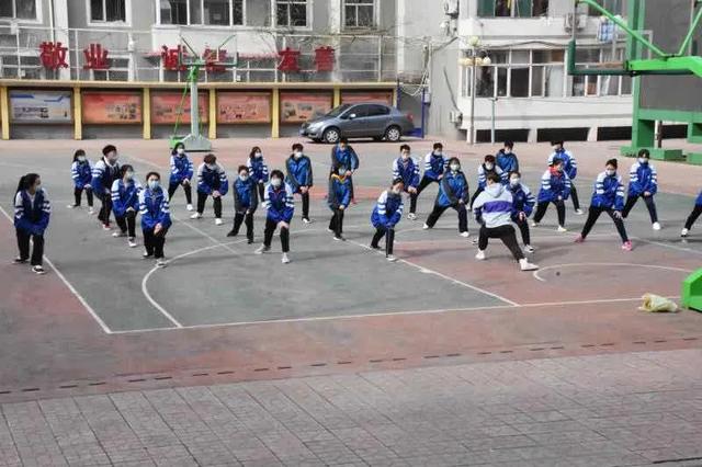 愿你不负青春努力学习前进,愿你不负青春不辜负大学四年时光