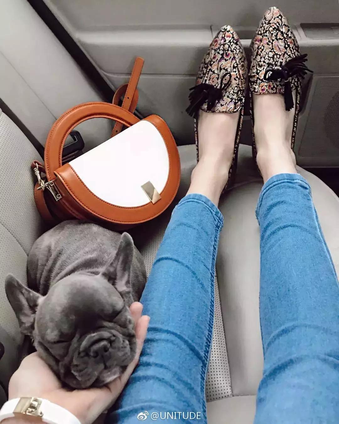 1000的包包值得买吗,1000块钱值得入手的包