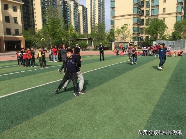 走向操场，“趣”跑步，“趣”踢球——尖草坪区恒大名都小学