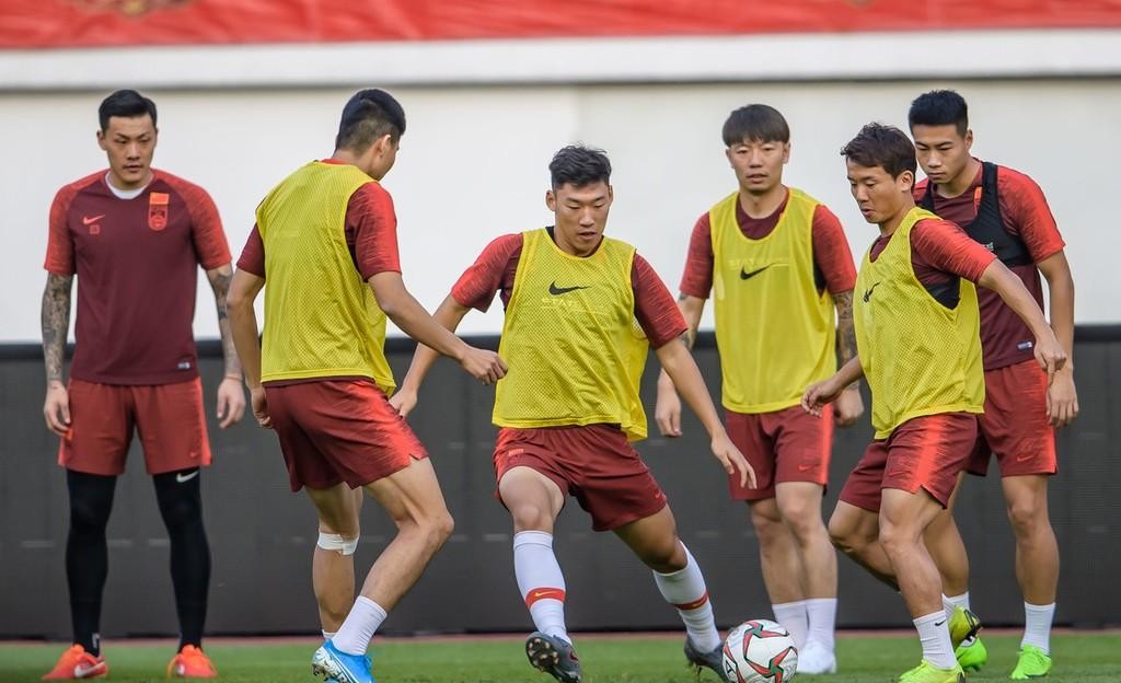 国足热身赛张稀哲,国足世预赛张稀哲视频