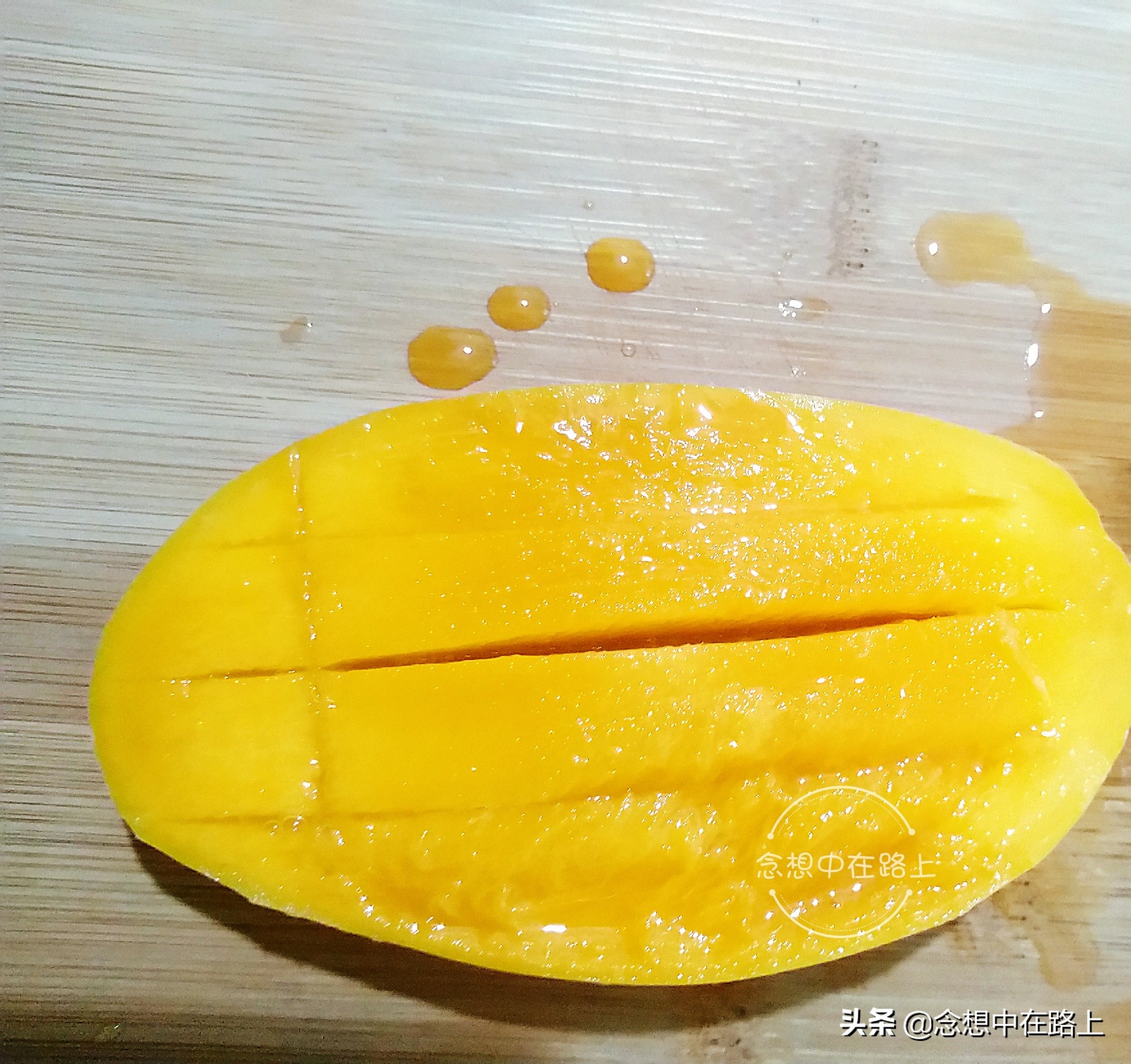 芒果该怎么切才好,如何切芒果更好吃又更方便