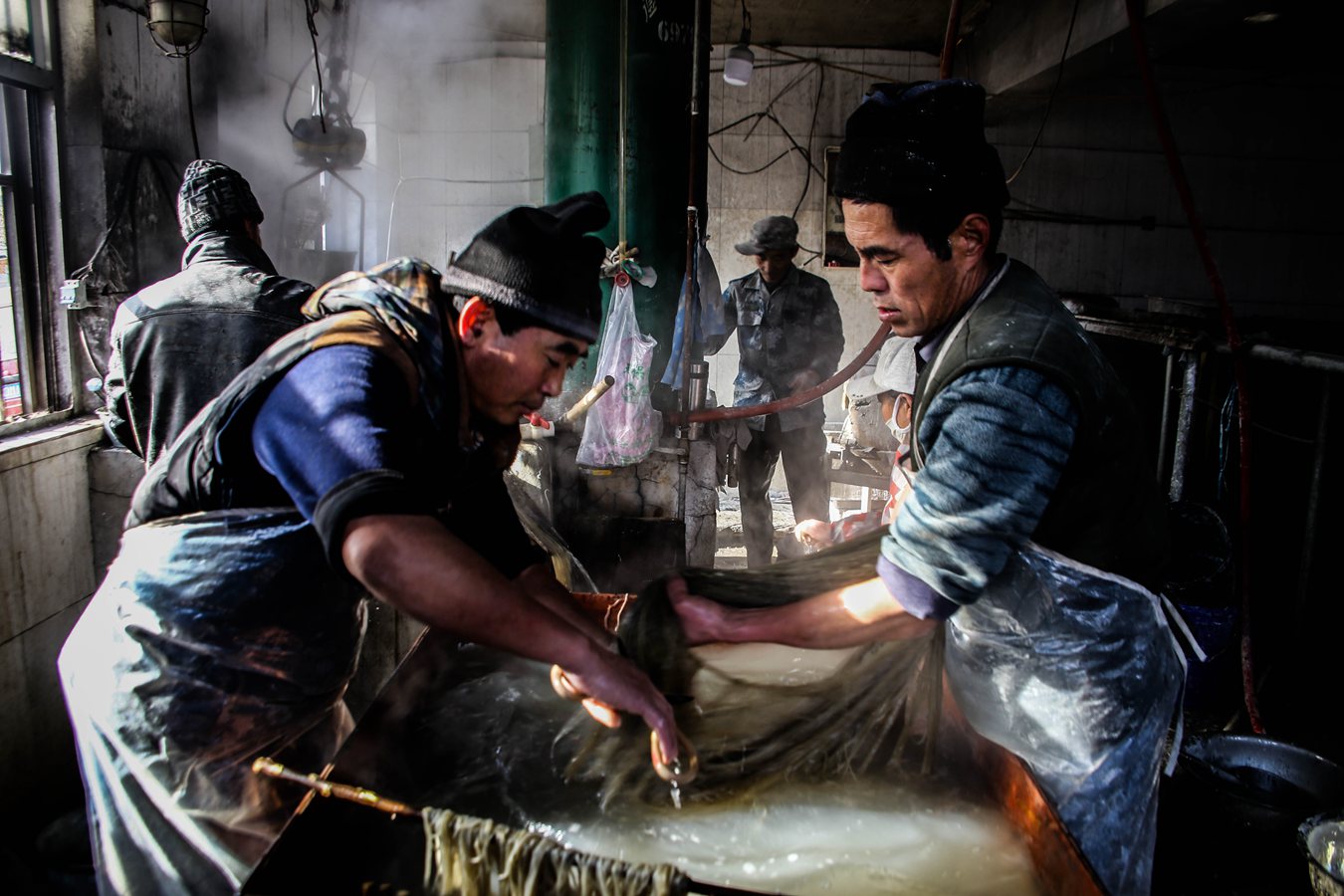 即将消失的美食味道,纯人工红薯粉条制作工艺