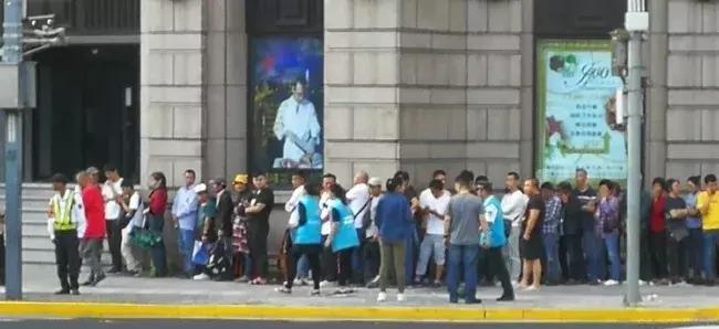 周杰伦奶茶在上海哪里,周杰伦同款奶茶被炒到上千块一杯