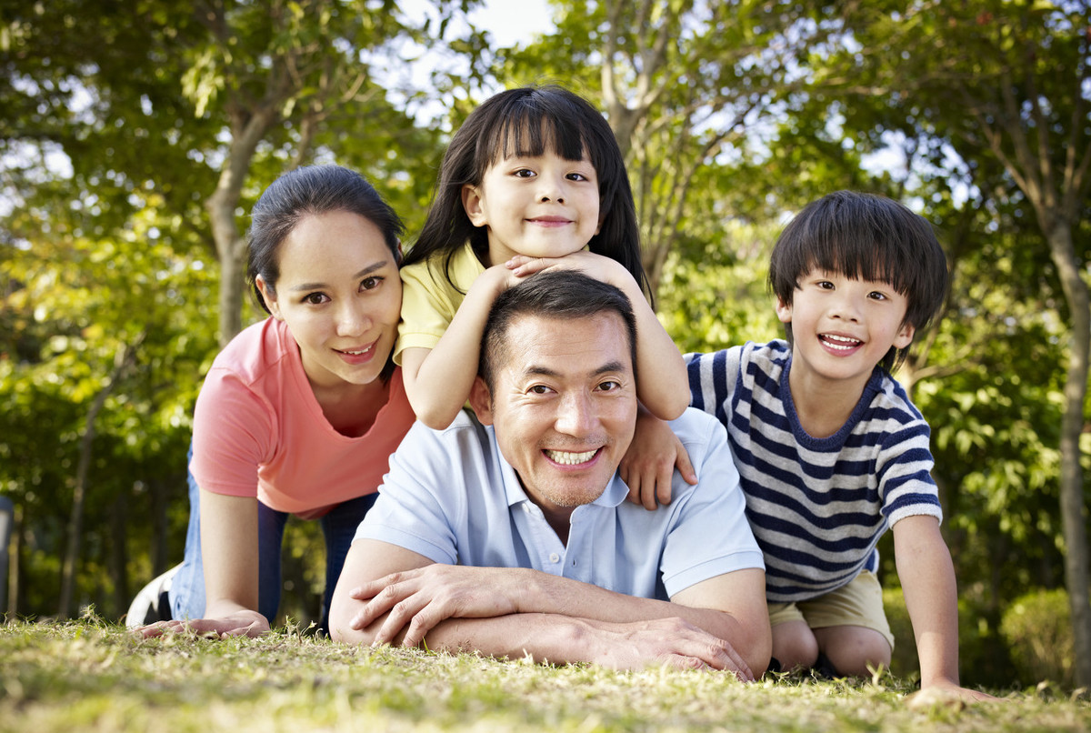 二胎妈妈怎么平衡两个孩子的关系,平衡大宝二宝