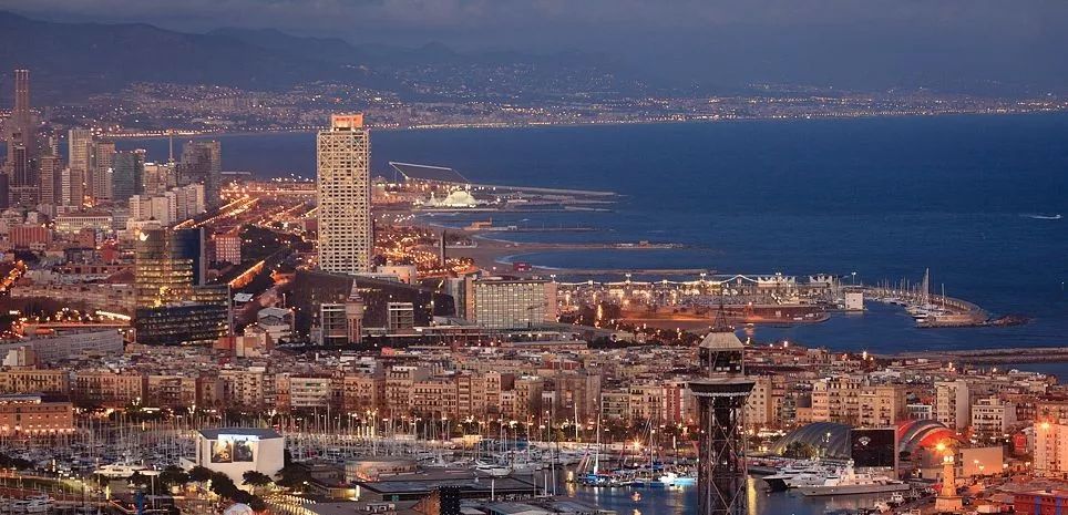 西班牙王国国旗,西班牙王国怎么形成的