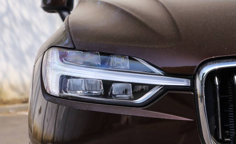 32万能买顶配红旗h9吗,32万能买奥迪a6吗