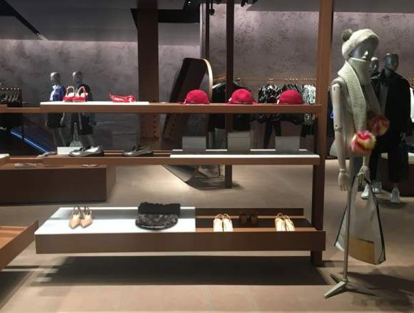 zarahm闭店,zarahm为何撤店