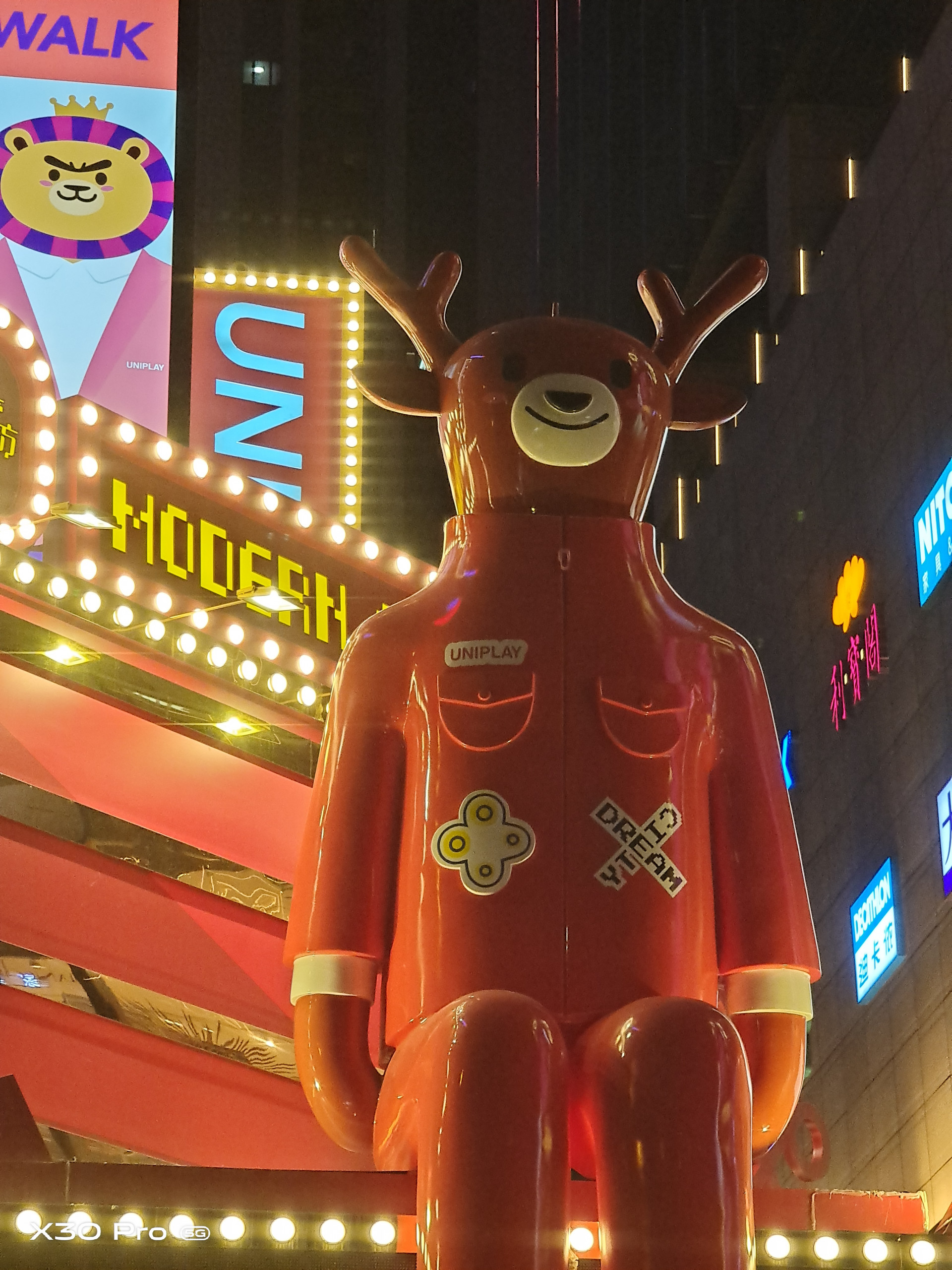 vivox30pro搭载三星5g芯片980,vivox30pro是第一款5g手机