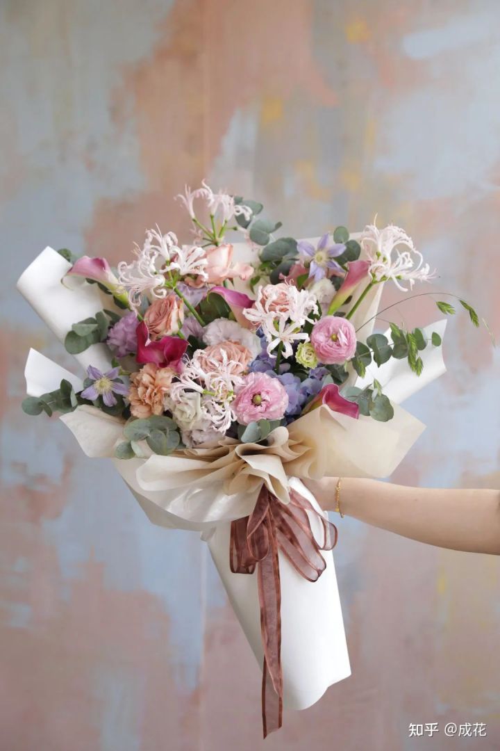 卖花包装纸选什么颜色,新手开花店怎么选择包装纸