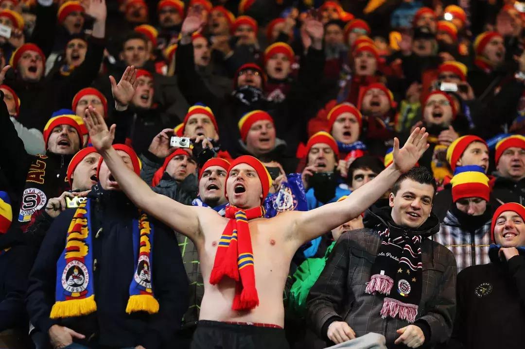 足球场上的第十二人球迷,足球场上的第十二人