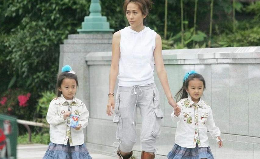 木村拓哉两个女儿相差多大,木村拓哉年轻照片和女儿对比