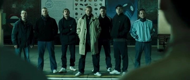 burberry风衣皮姆利科,绅士们burberry风衣