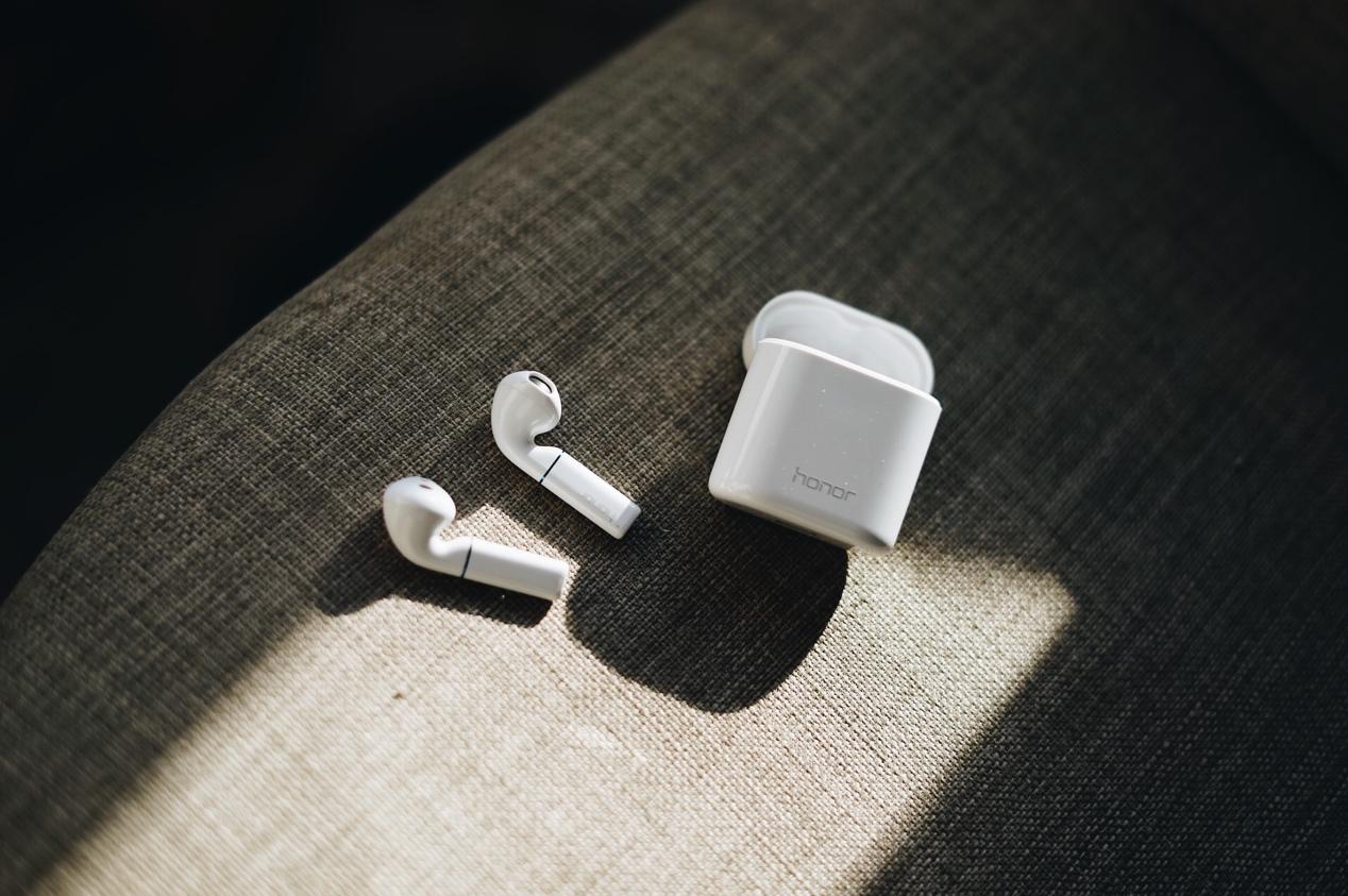 荣耀真无线降噪蓝牙耳机,荣耀最新发布蓝牙耳机