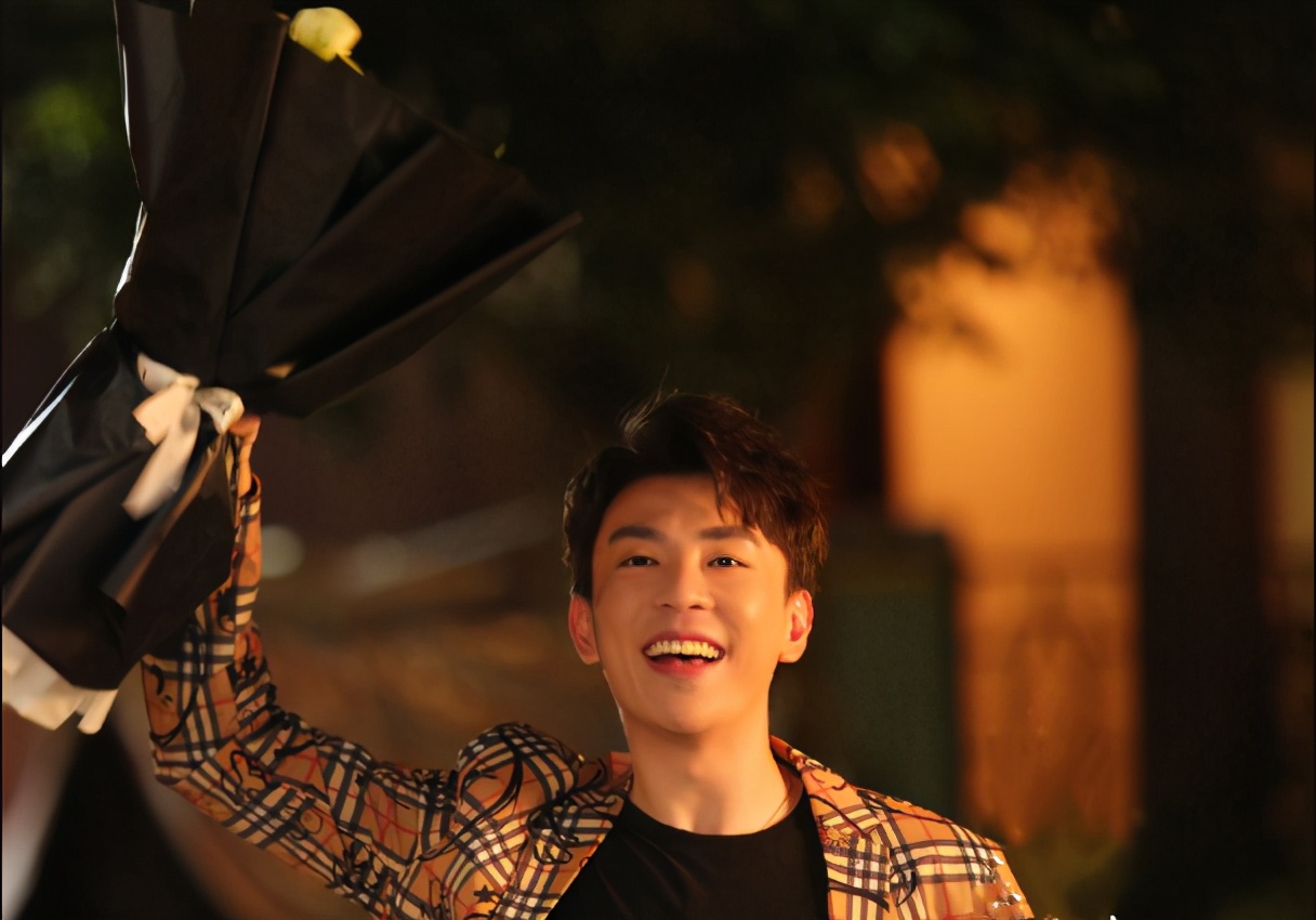 有什么最快方法追回前任,女生怎么追回已经有新人的前任