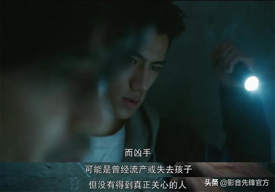 踩着过审底线拍出的爽剧，这尺度要分级才能播吧