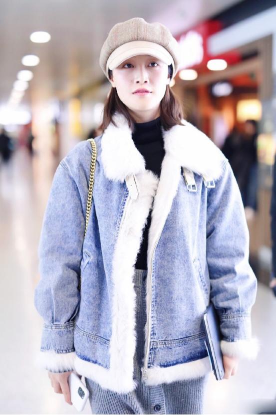 蓝盈莹的穿搭品味不输时尚博主,蓝盈莹同款梨花烫穿搭