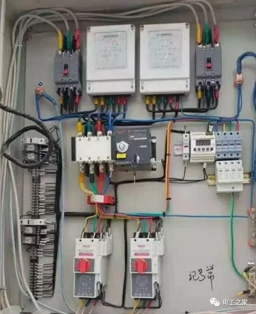 双电源两个交流接触器接线方法,怎么用两个接触器实现双电源