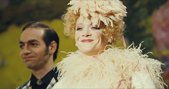 最适合躲在被子里看的电影,适合躲在被子里面看的电影