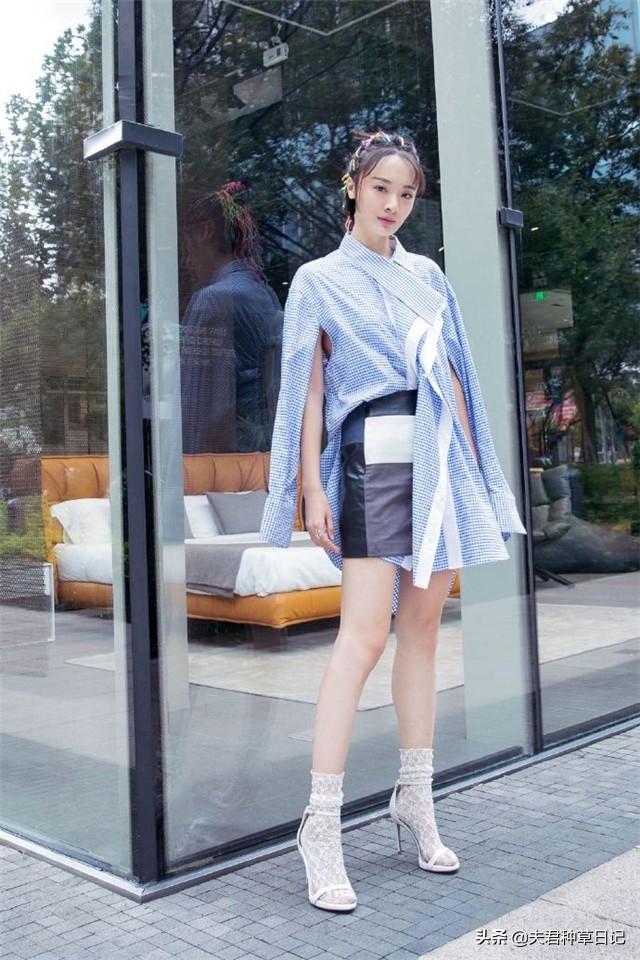 专柜导购直言，一般穿这“4种”品牌的人，自己都懒得“搭理”她