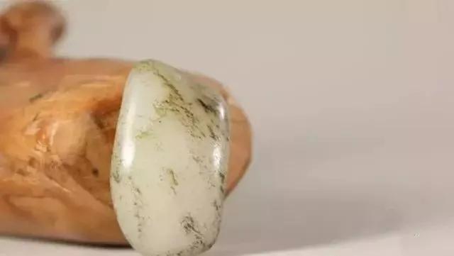 和田玉籽料中的八座金山