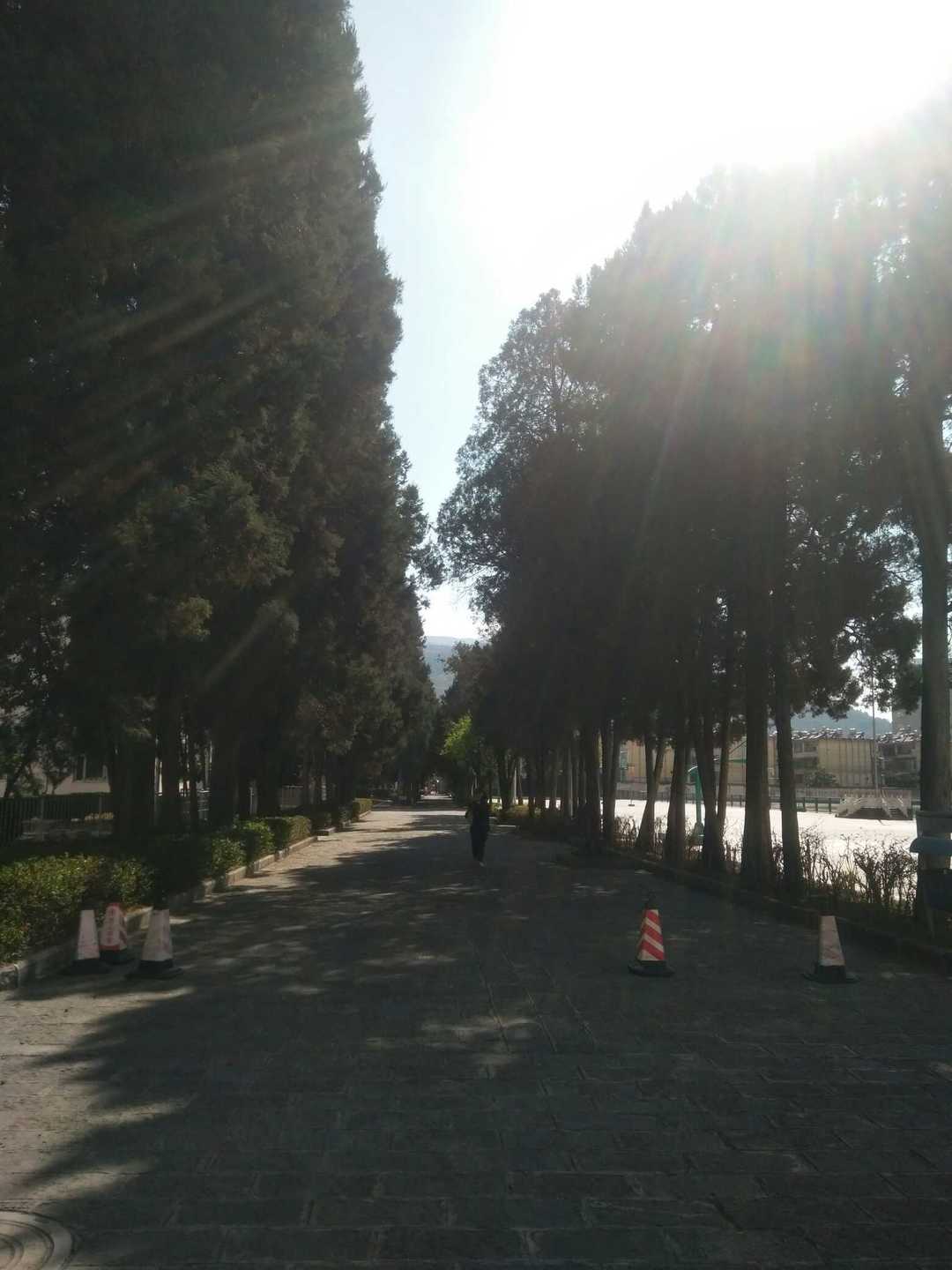 省考给了我一个回高中学校的机会---你有多久没有回去了？