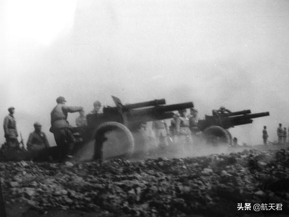 怒击巡弋长江的英国护卫舰，此后外国军舰再也不敢进入我国内河