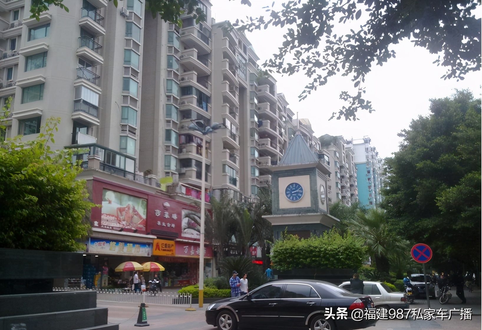 福建小区居民与物业激烈冲突,福州一小区业主控诉物业不作为