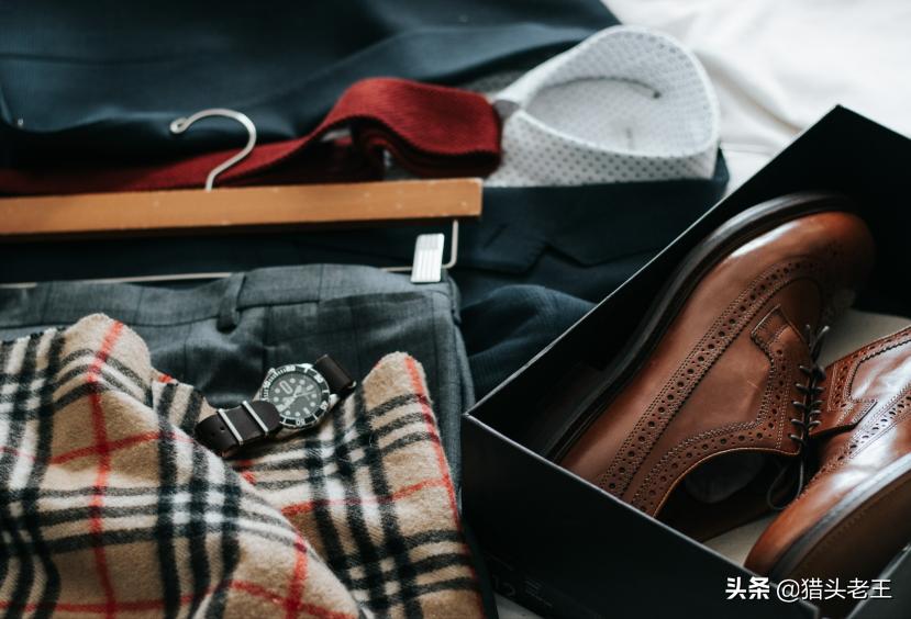 最理想工作是朝九晚六月薪5000吗,28岁了薪资还是6000很迷茫