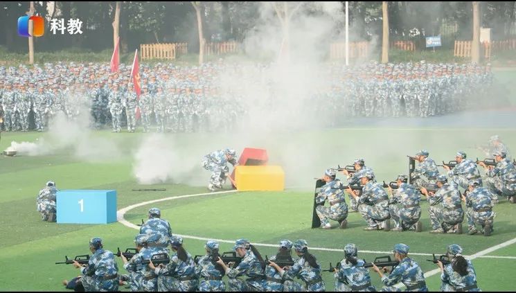 重庆城市职业学院迎新晚会,重庆城市职业学院军训汇演