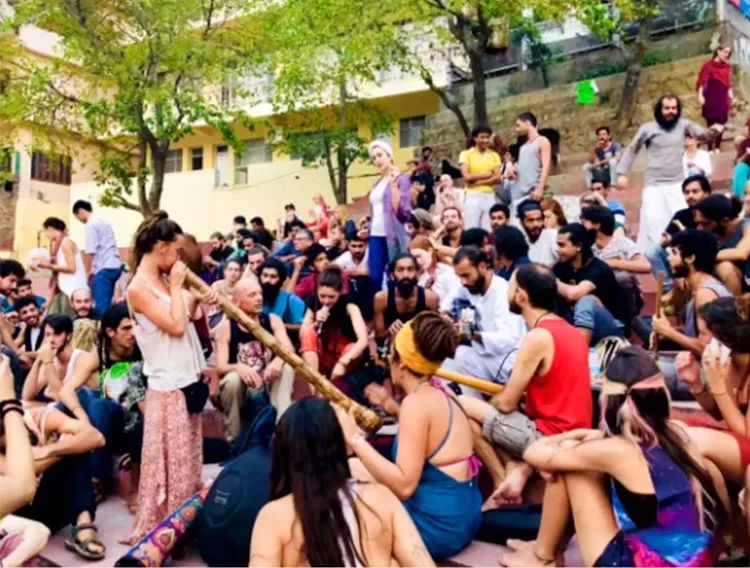 「东郊」5万人民币能干嘛？而我却能带你周游世界！